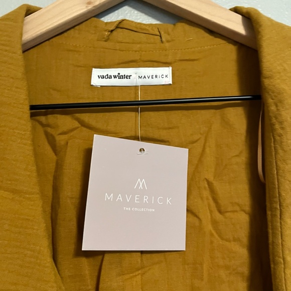 Vada Winter - Maverick Adams Gauze Cotton Brown Button Front Blazer - 2x - 3x - Picture 5 of 9